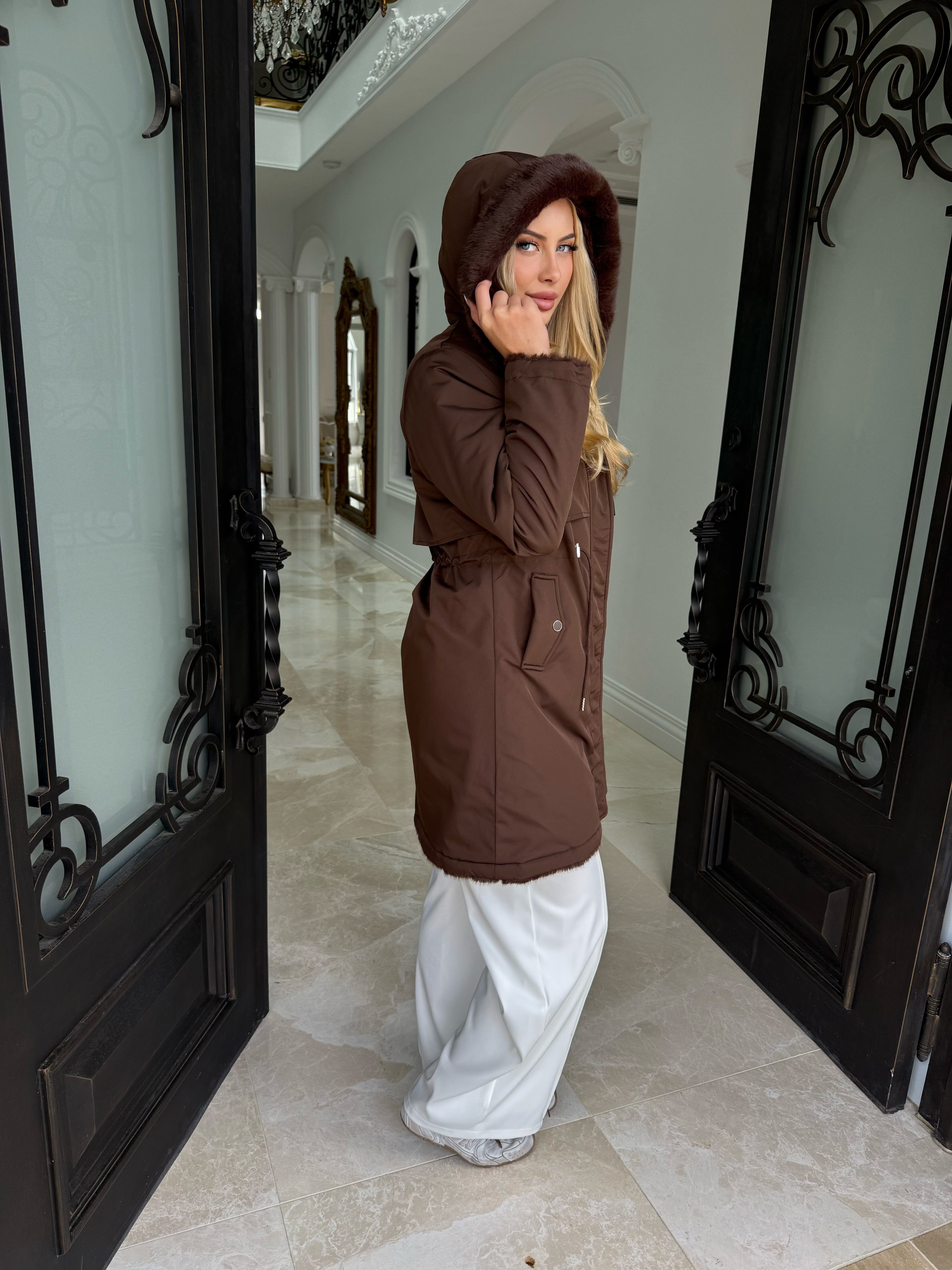 Reversible Trench