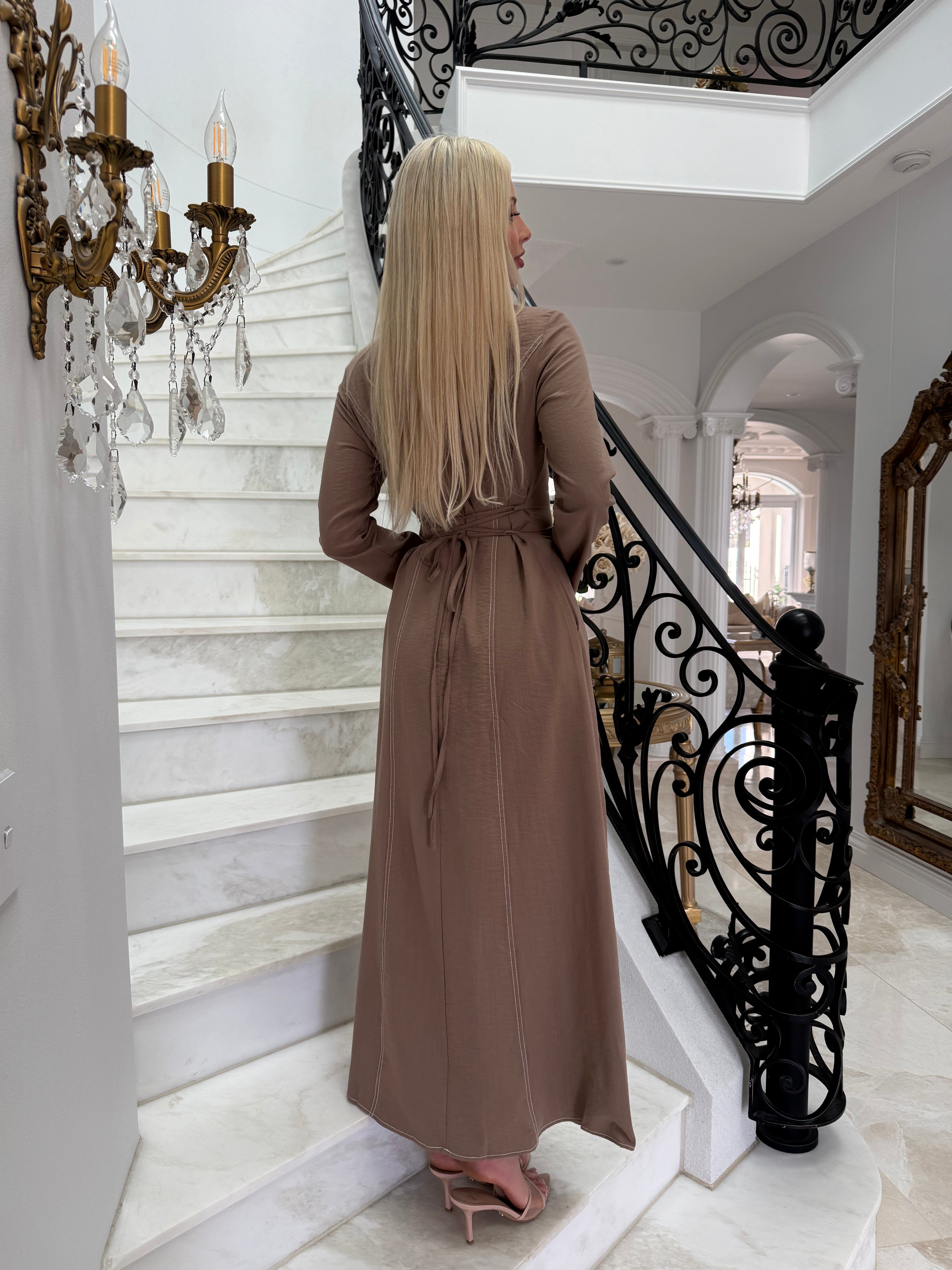 Contrast Belle Sleeve Dress