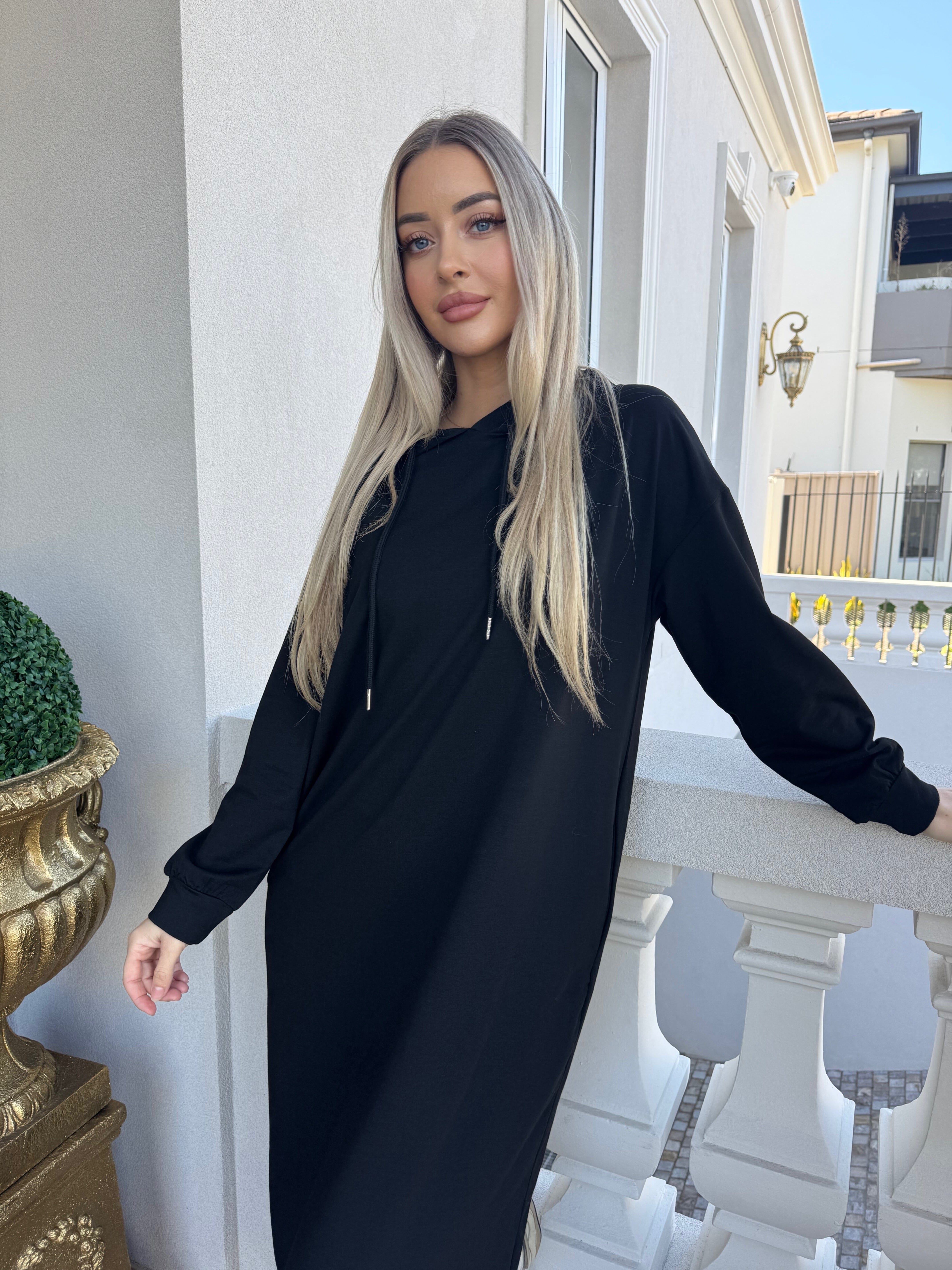Laura Abaya