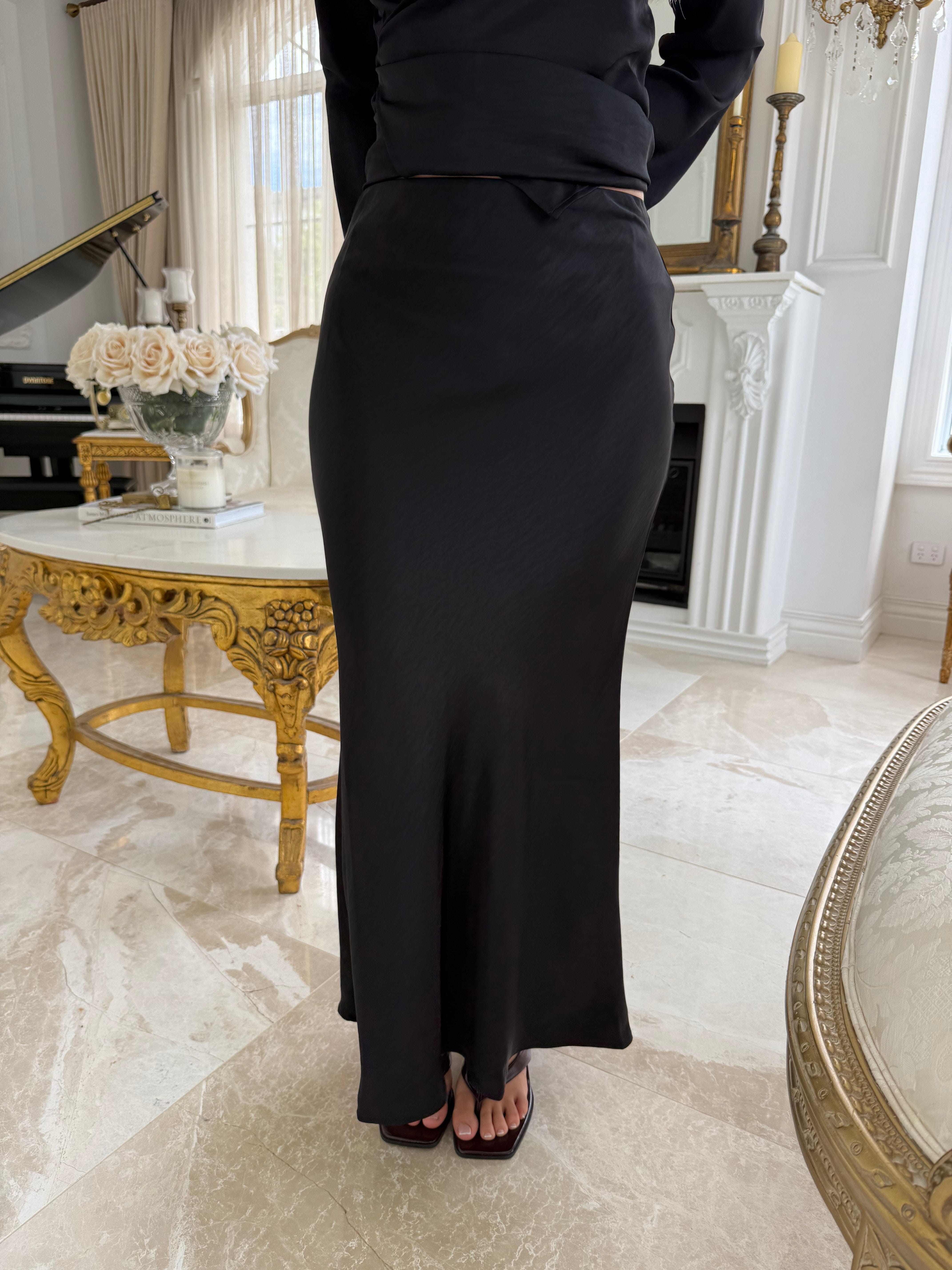 Layali Satin Bell Sleeve Set