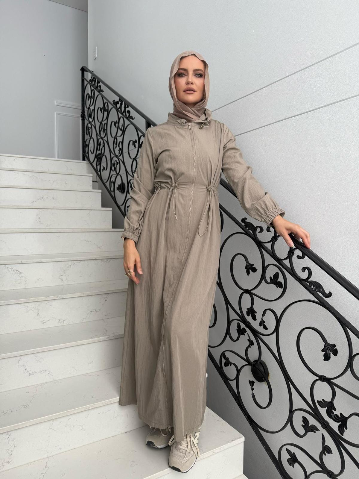 Modest Maxi Wind Breaker