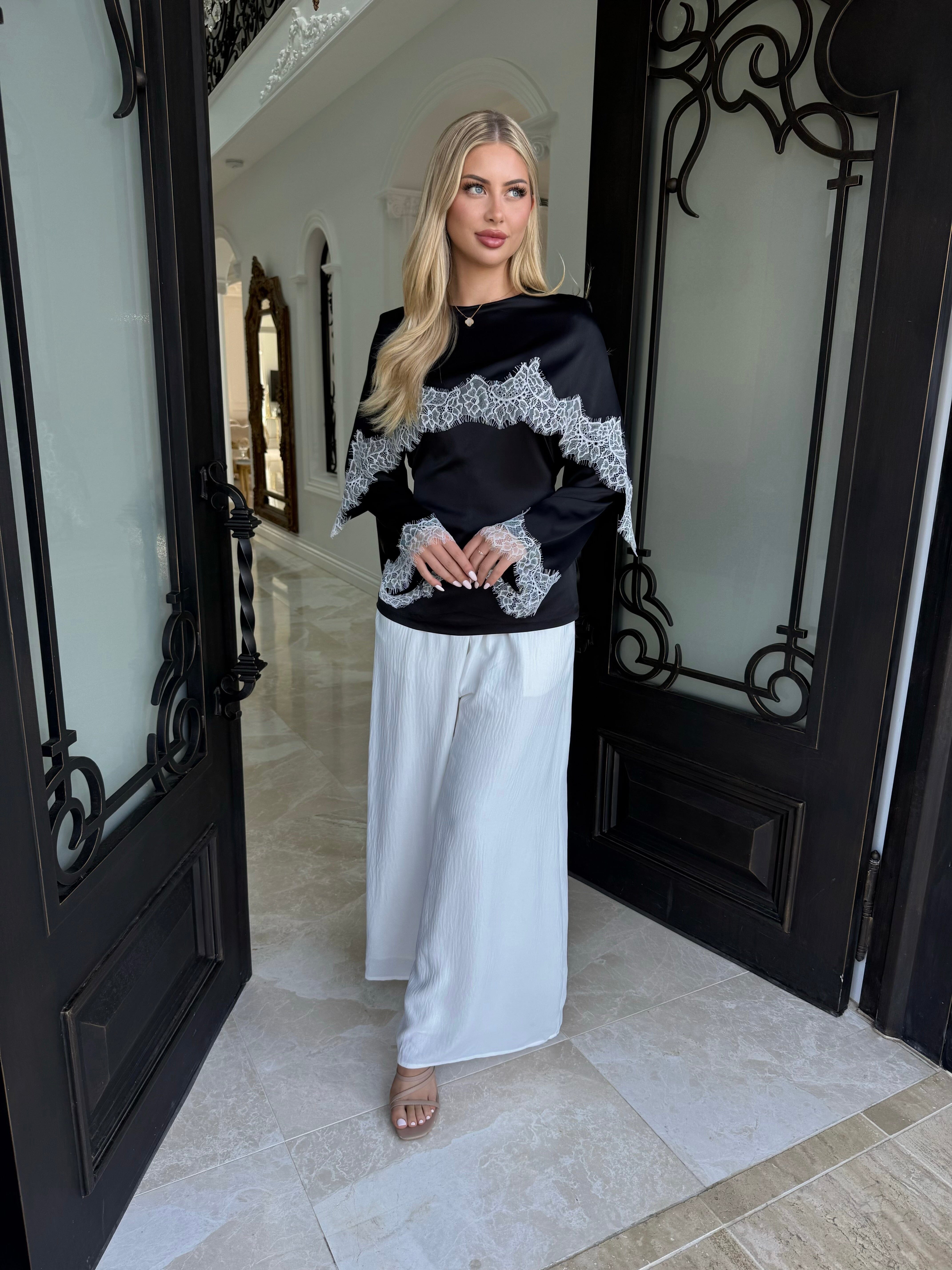 Lace shawl Satin Top