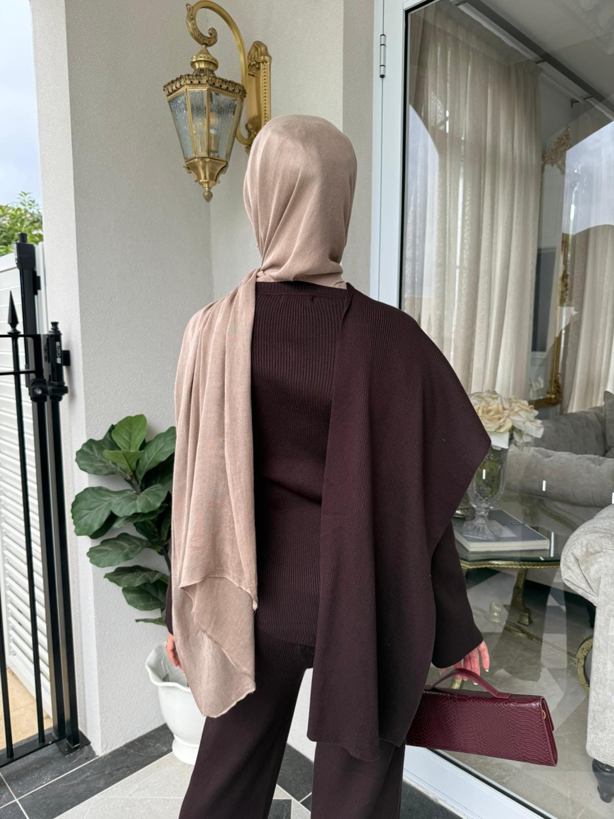 Tima Throw Knit Set