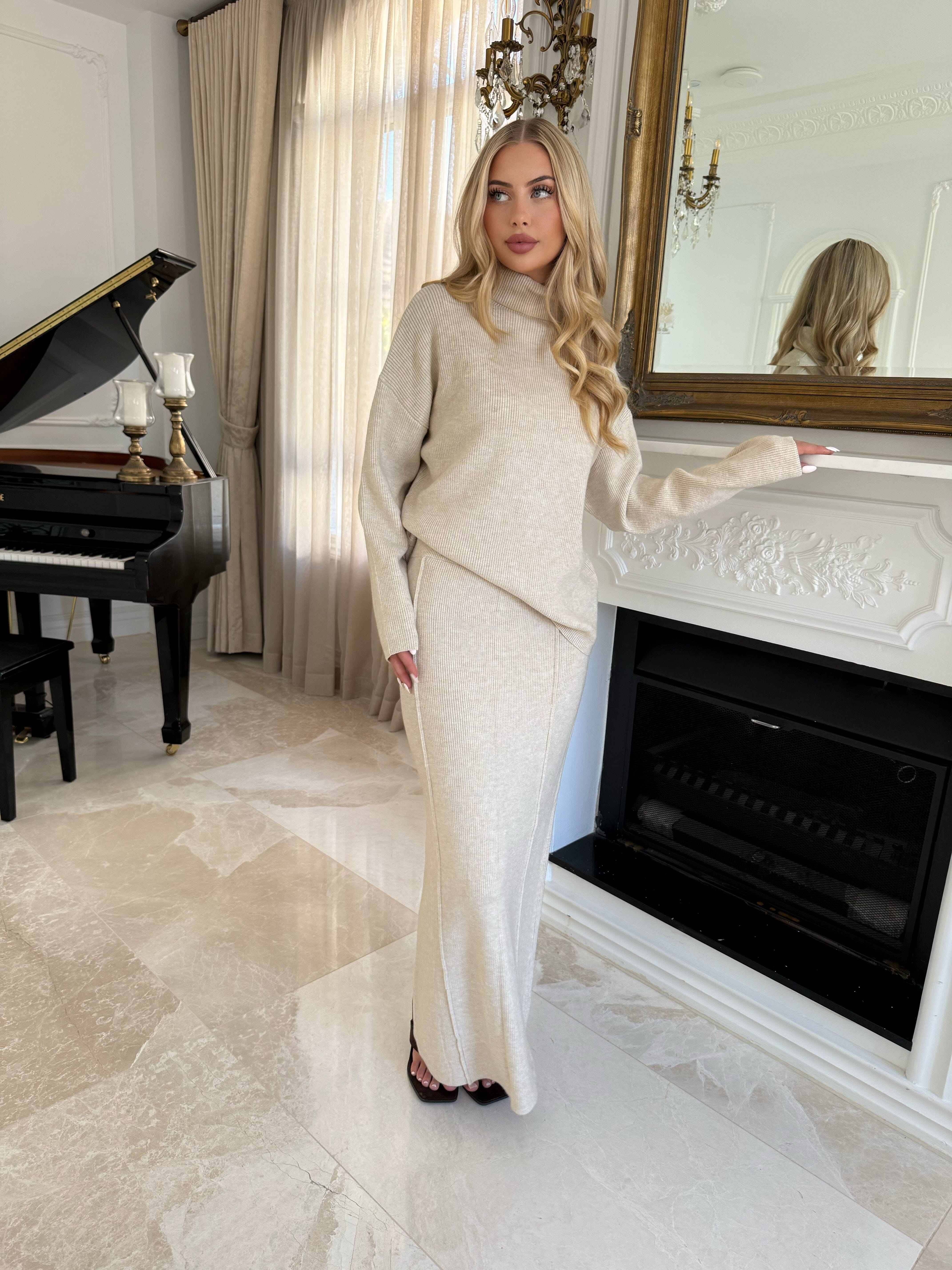 Turtle Neck Knit Set