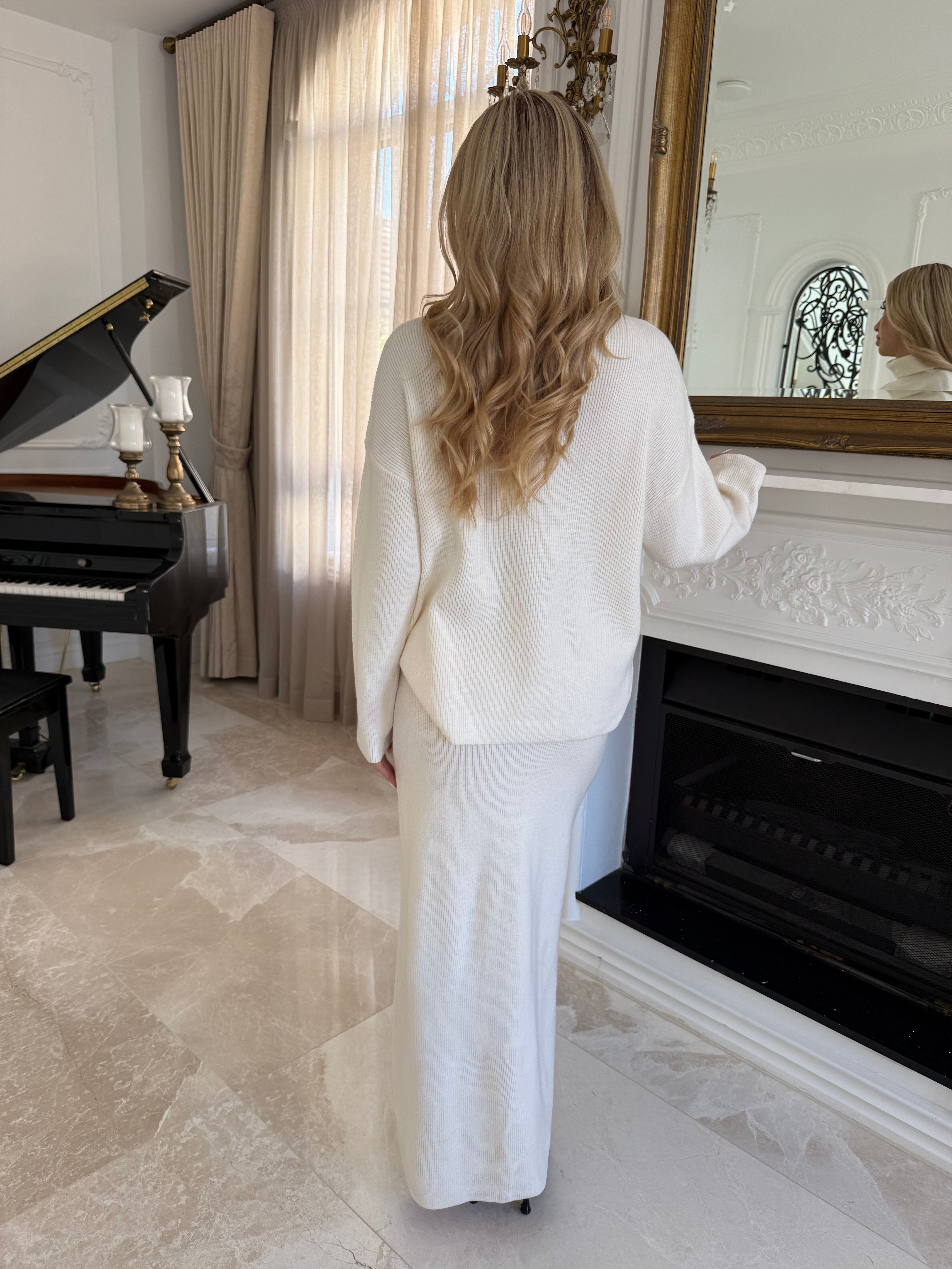 Turtle Neck Knit Set