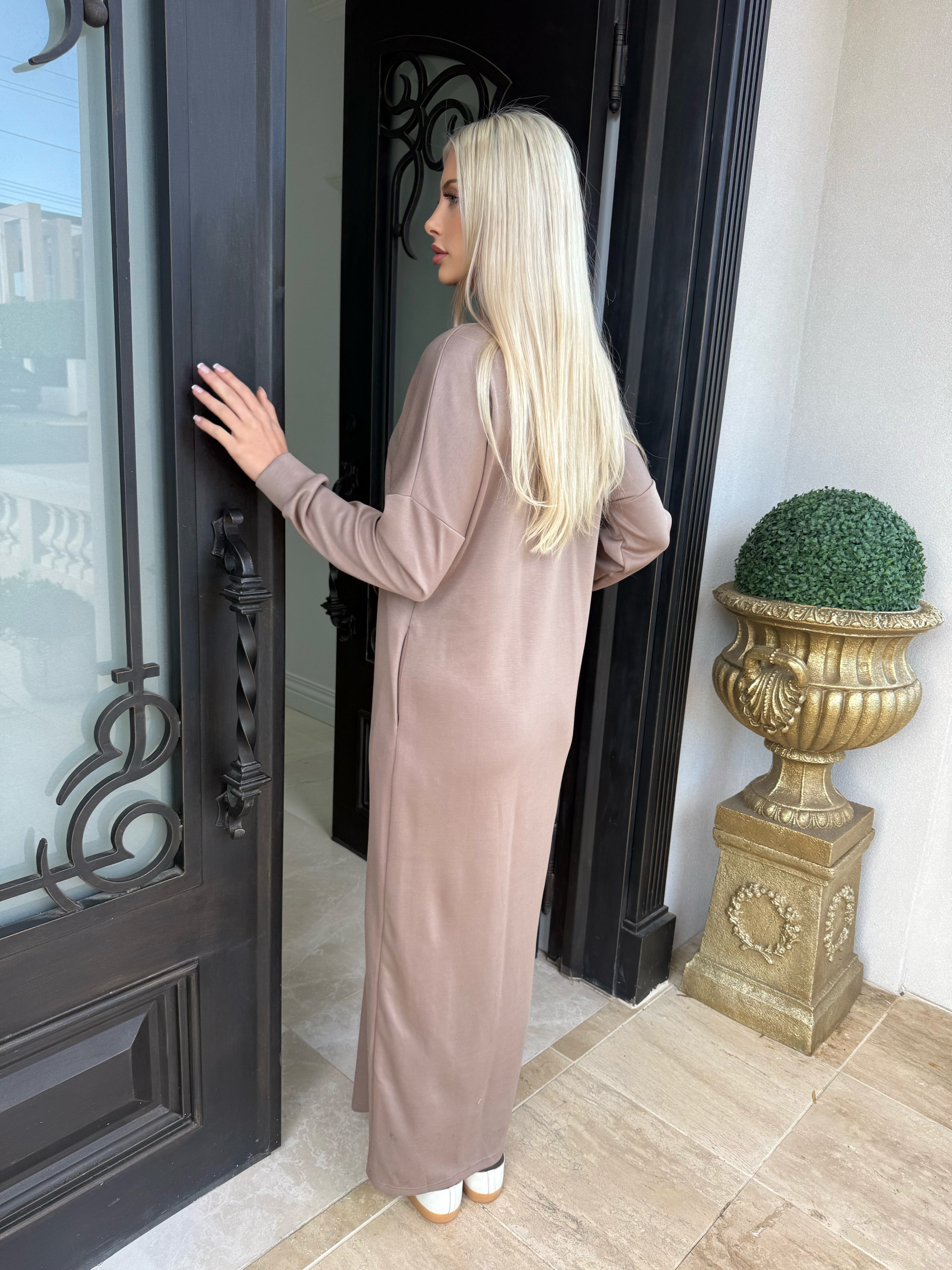 Good to Go Abaya