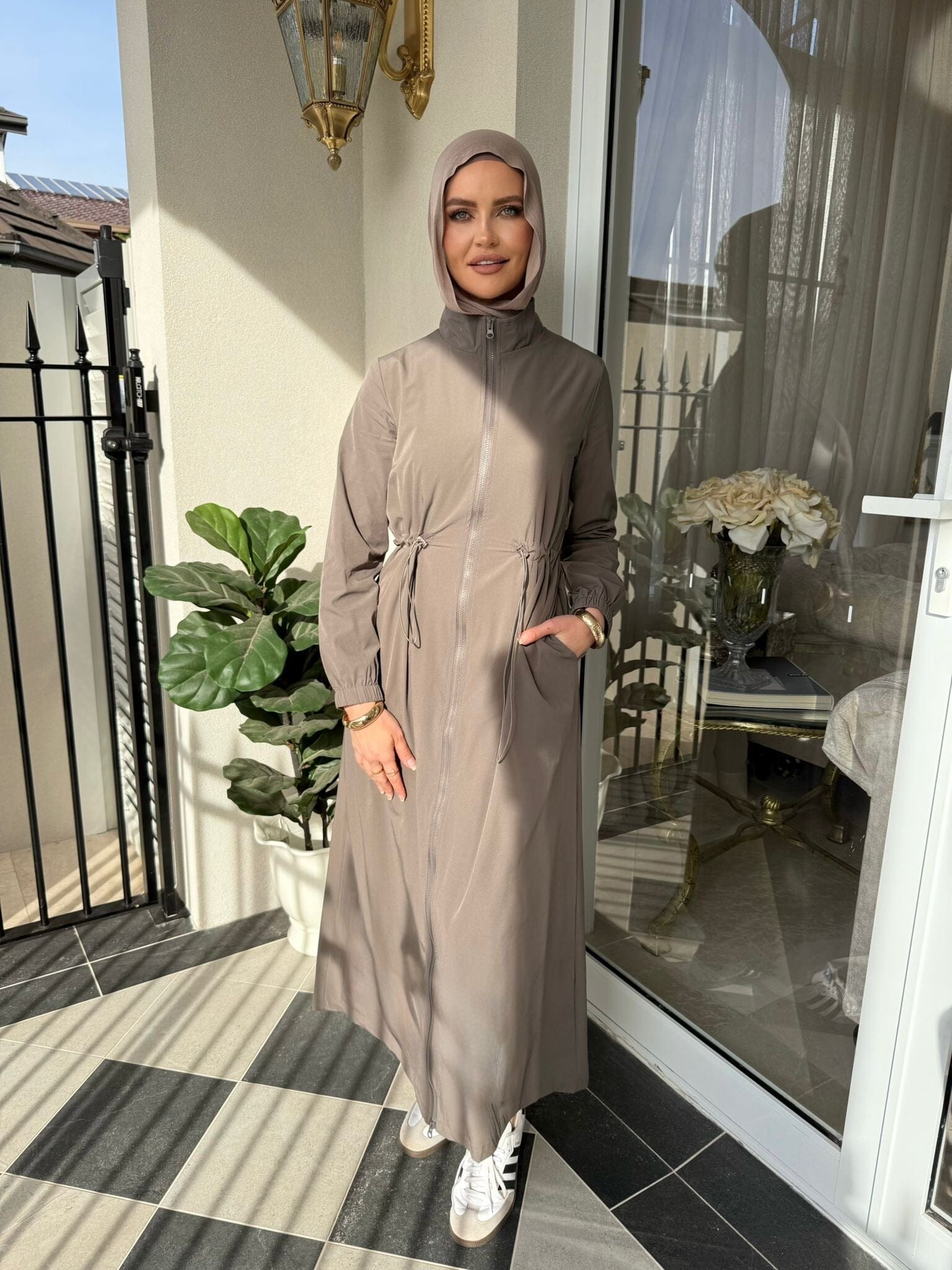 Anna Modest Wind Breaker