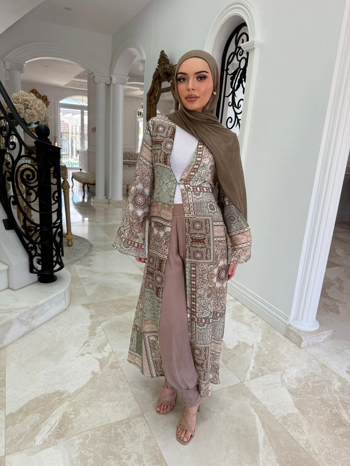 Mona Tribal Cape