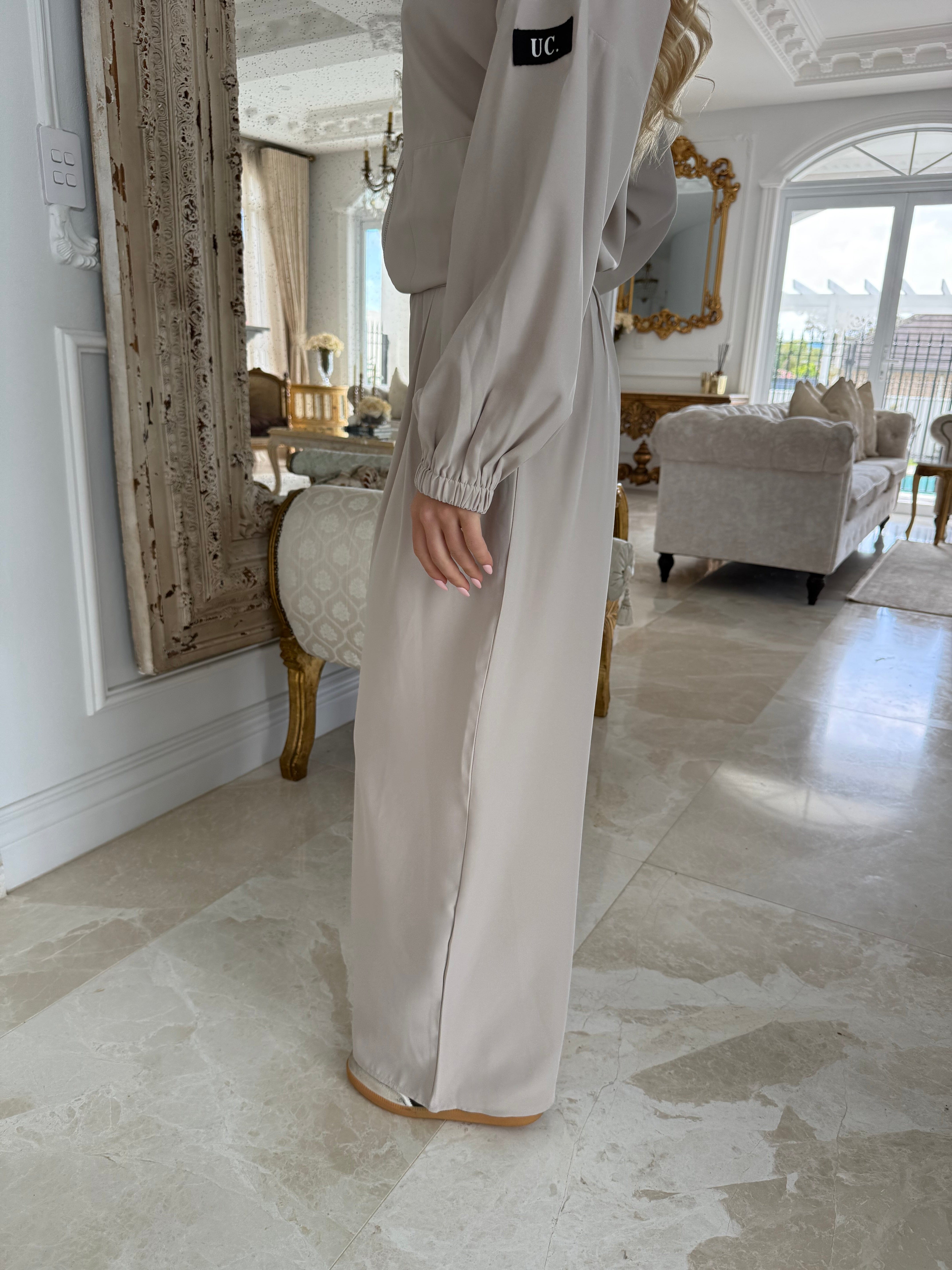 UC Tailored Set