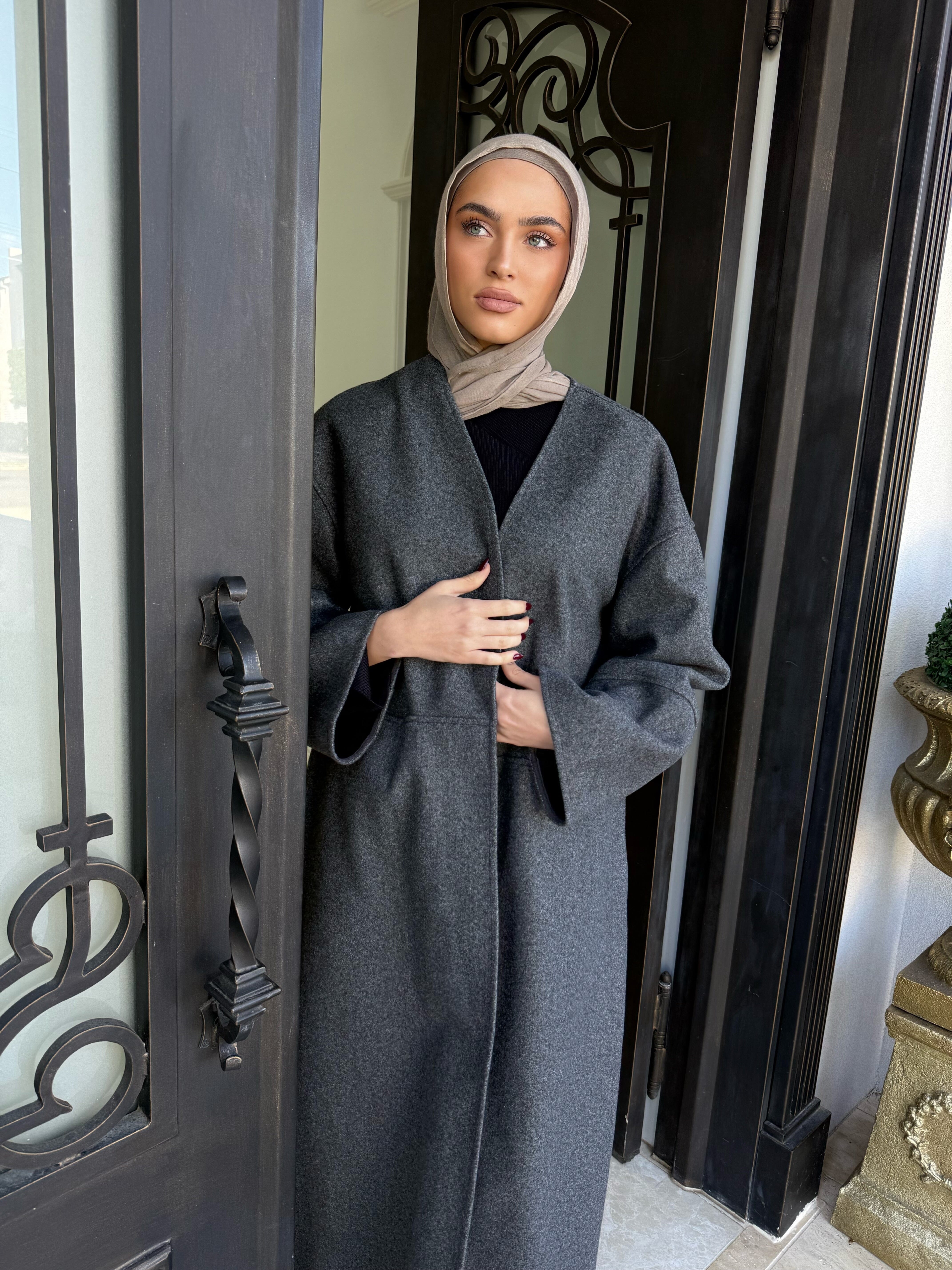 Mom Pocket Open Abaya