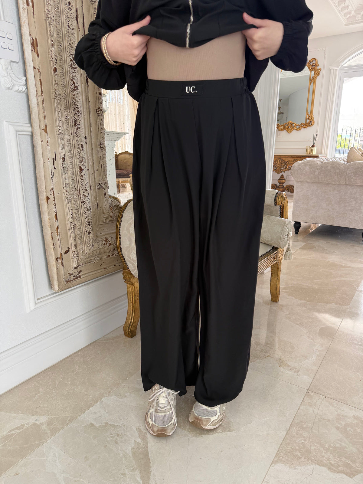 UC Tailored Set