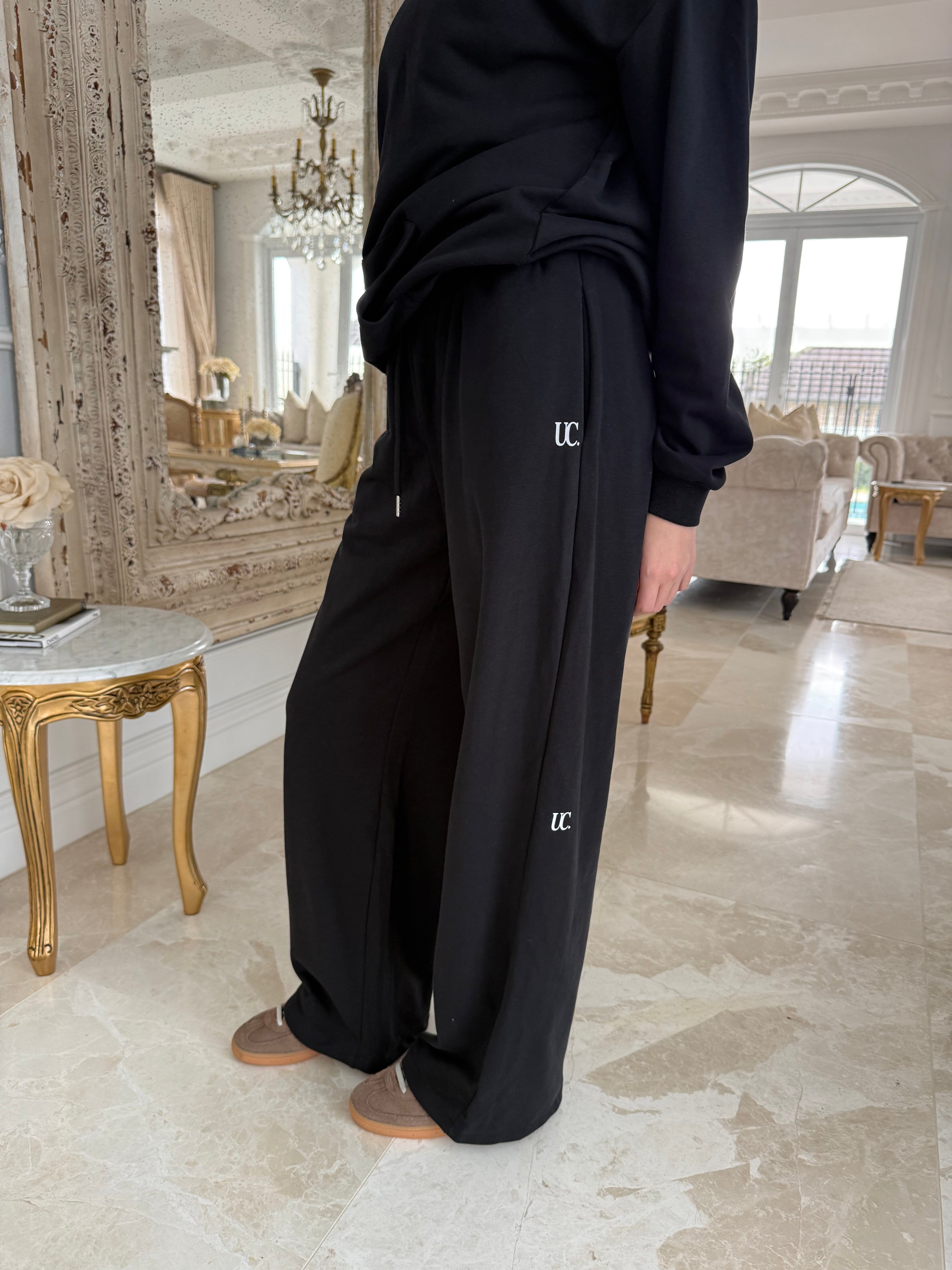 UC Trackie Set