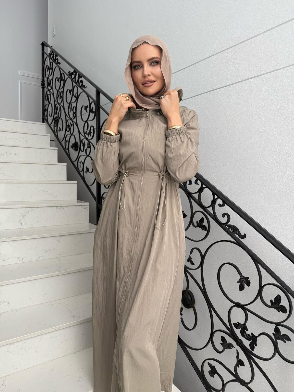 Modest Maxi Wind Breaker