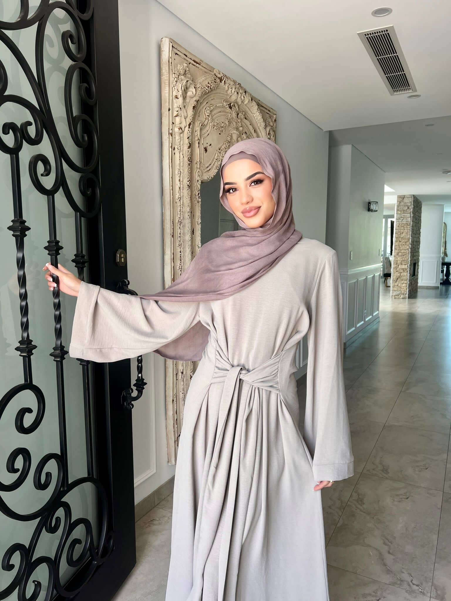 Tie Abaya