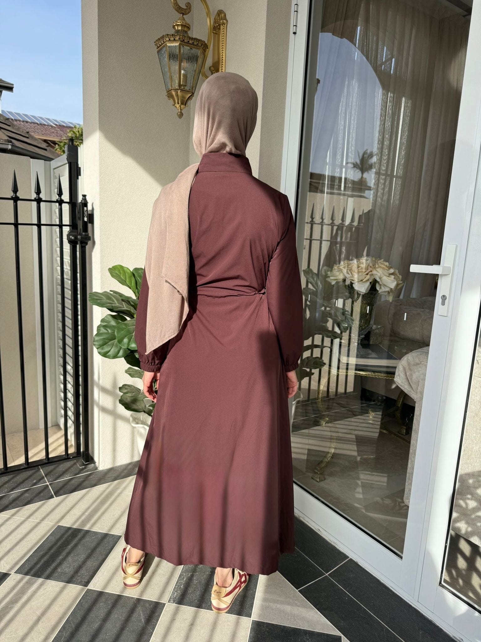 Anna Modest Wind Breaker