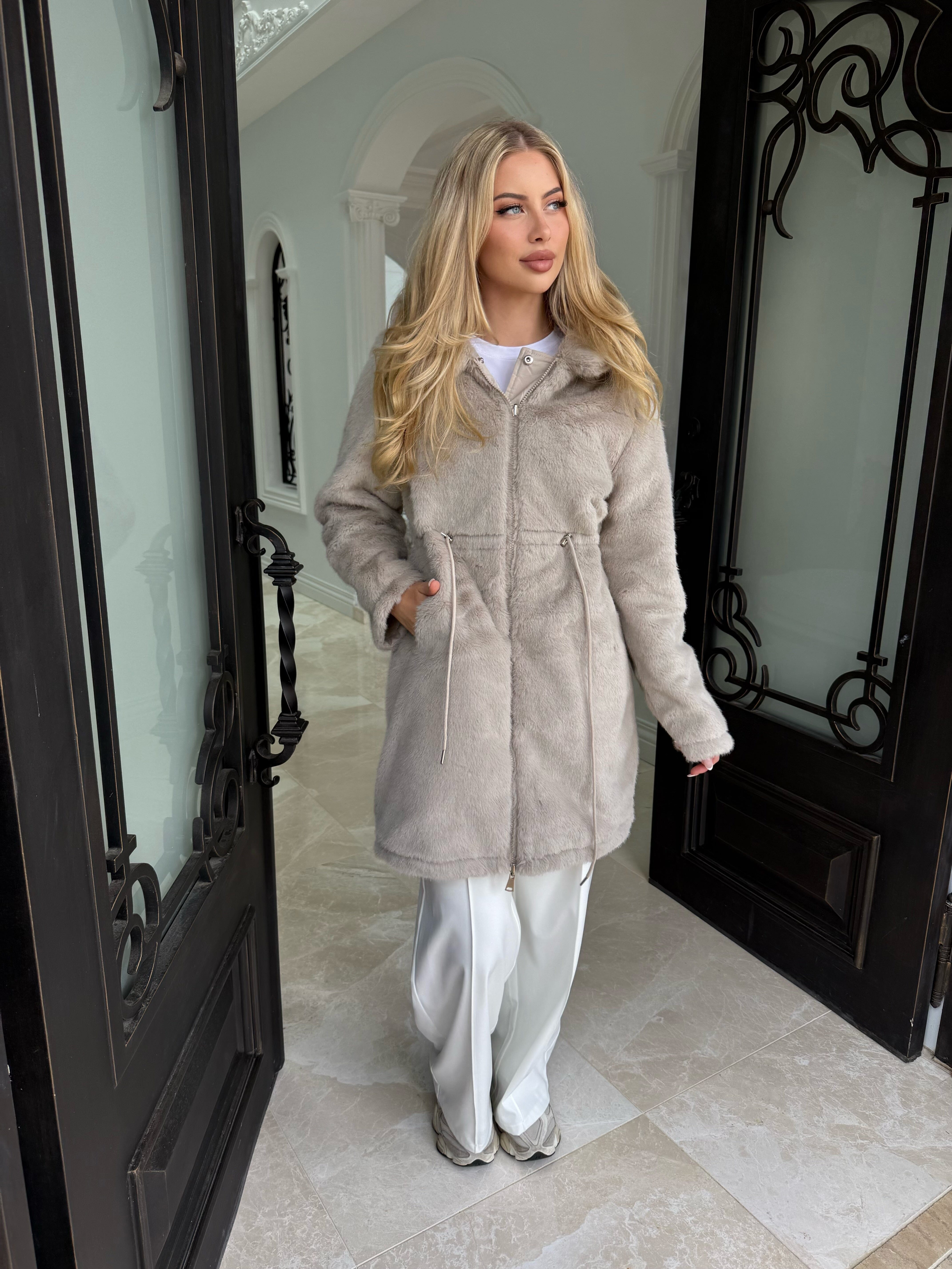 Reversible Trench