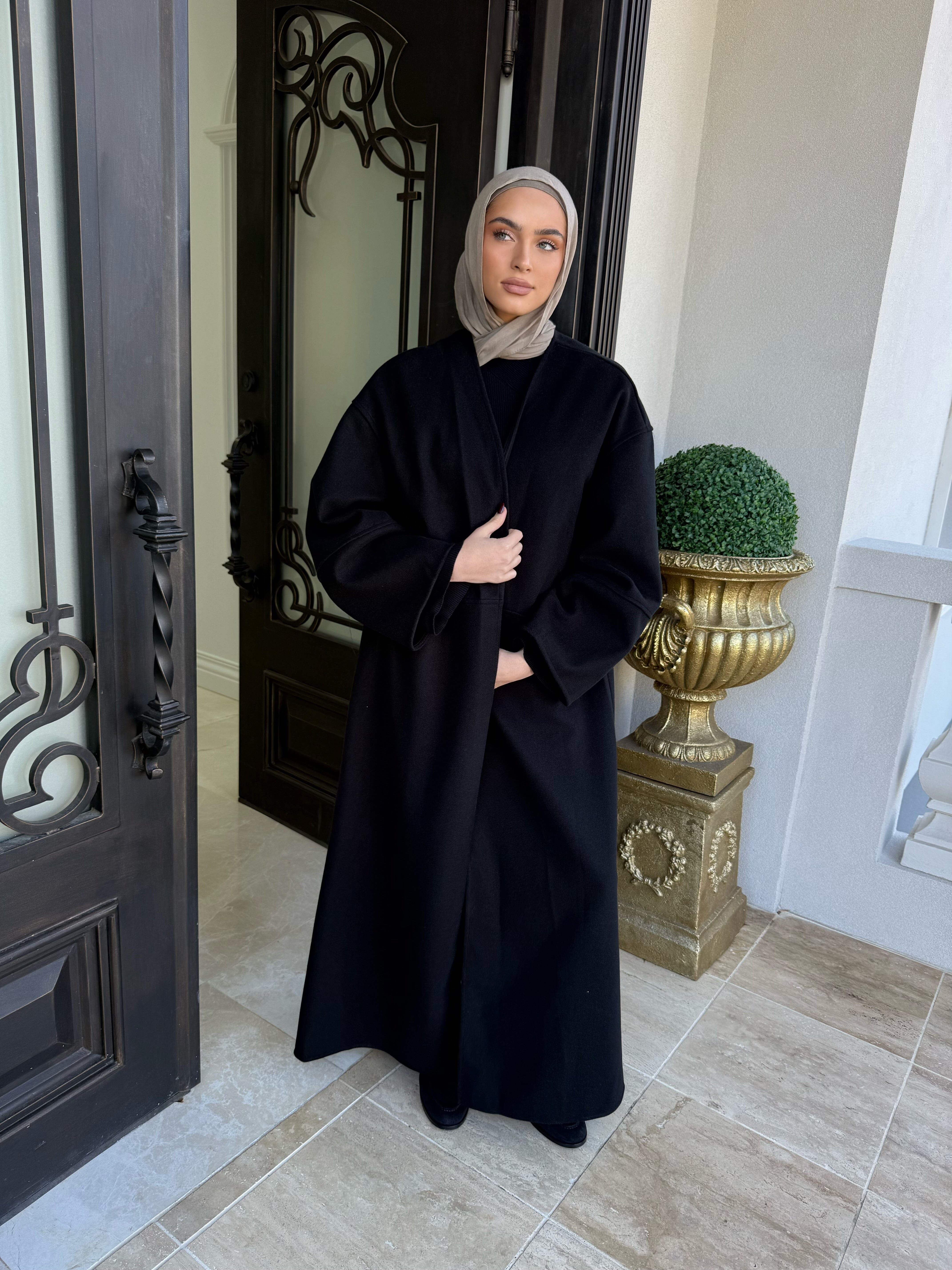 Mom Pocket Open Abaya