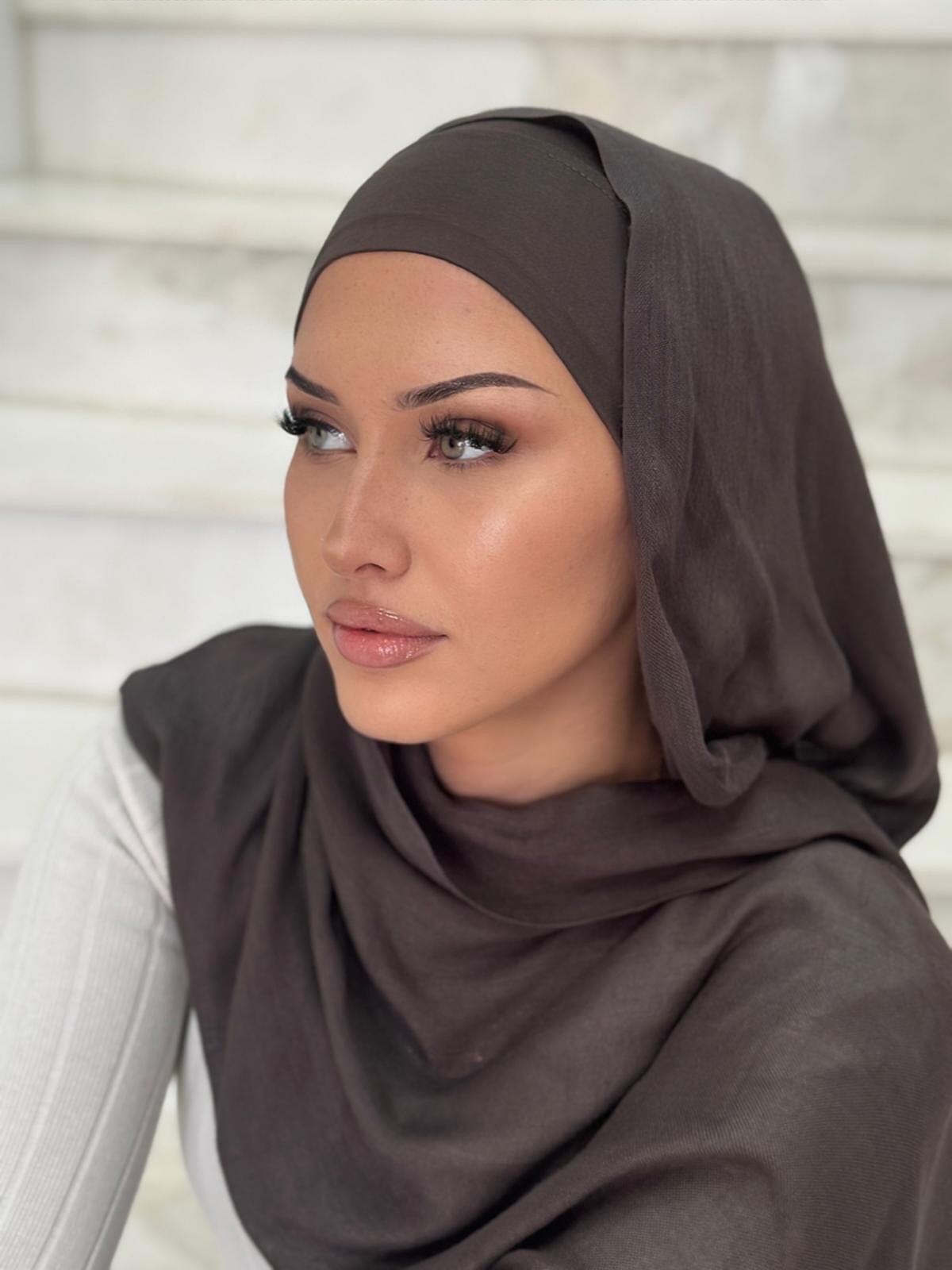 Cleft Hijab Set