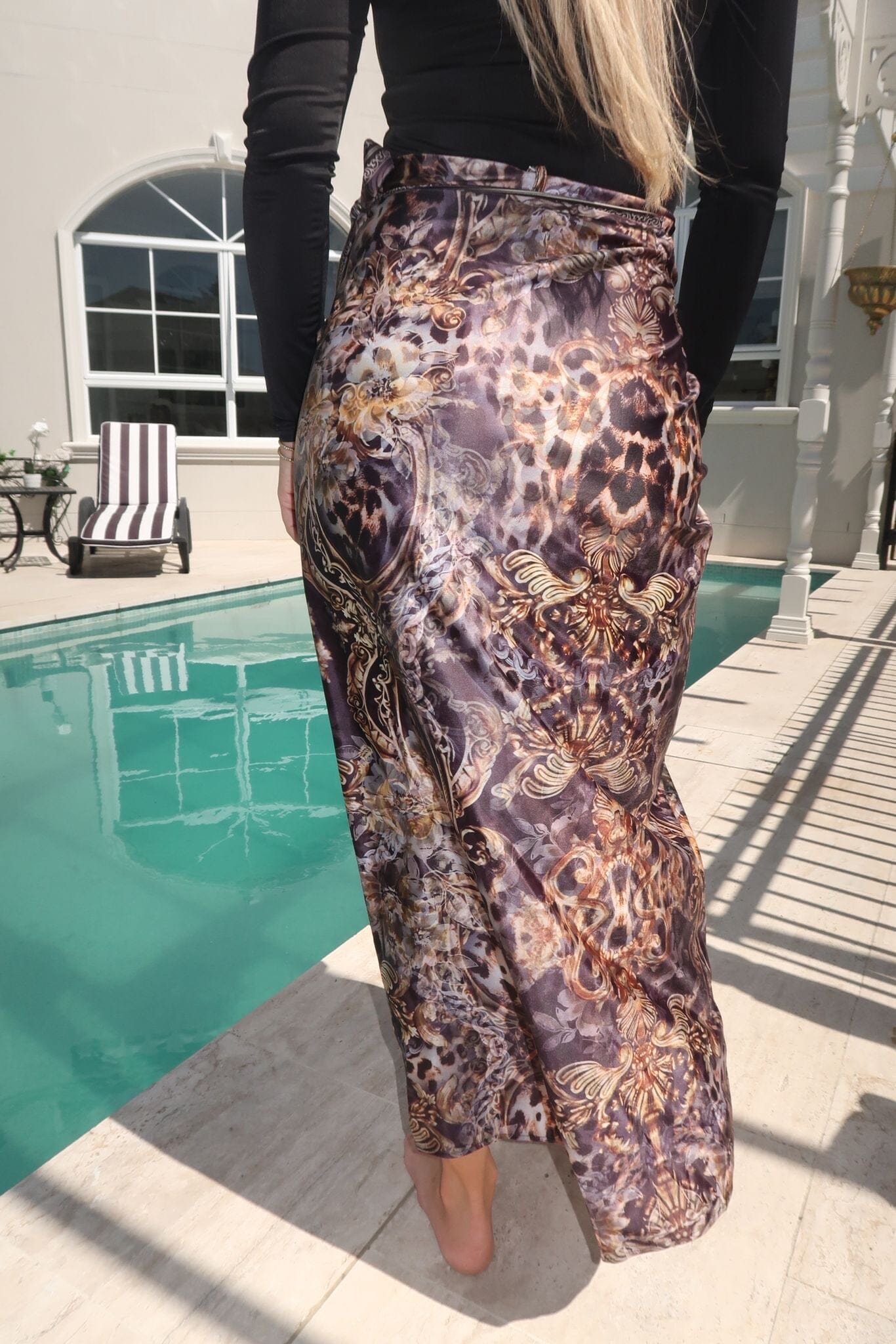 Warm Resort Twilight Sarong