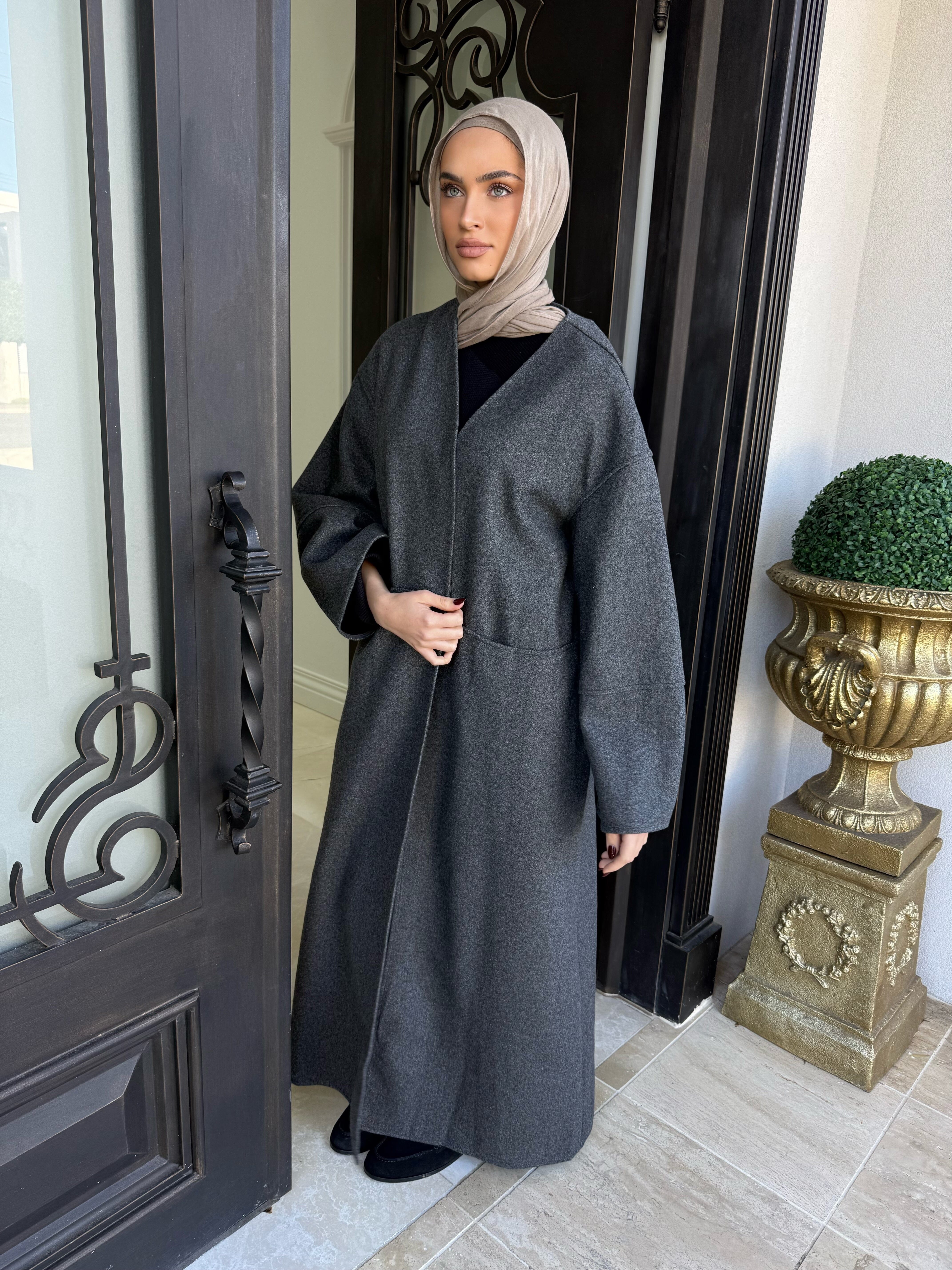 Mom Pocket Open Abaya