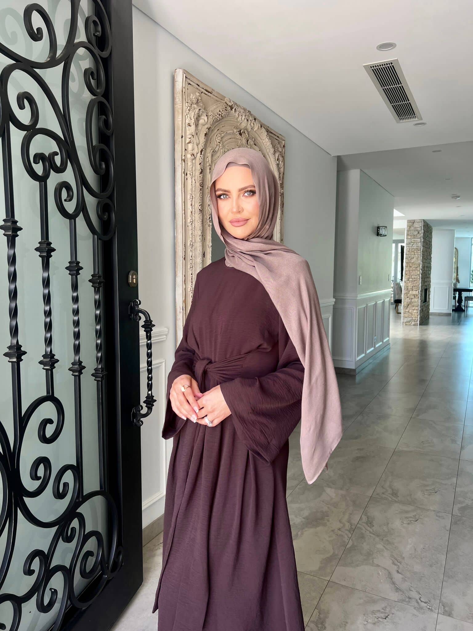 Tie Abaya