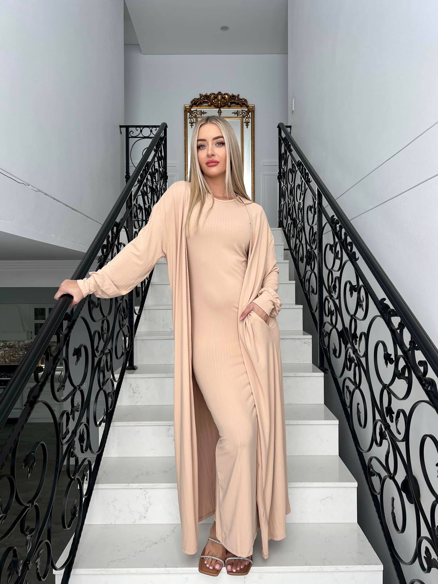 Ribbed Abaya Set