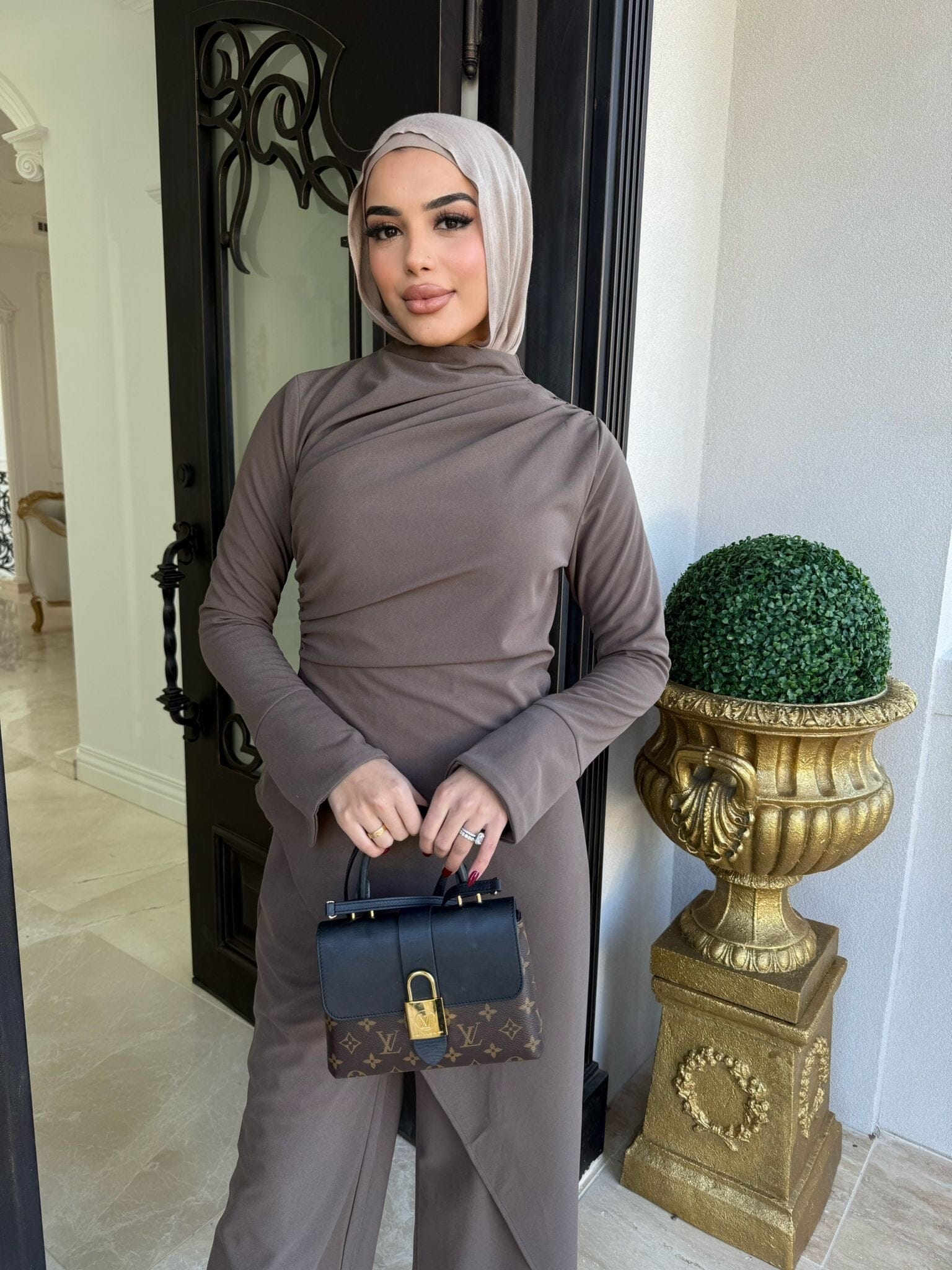 Amal Gathered Set