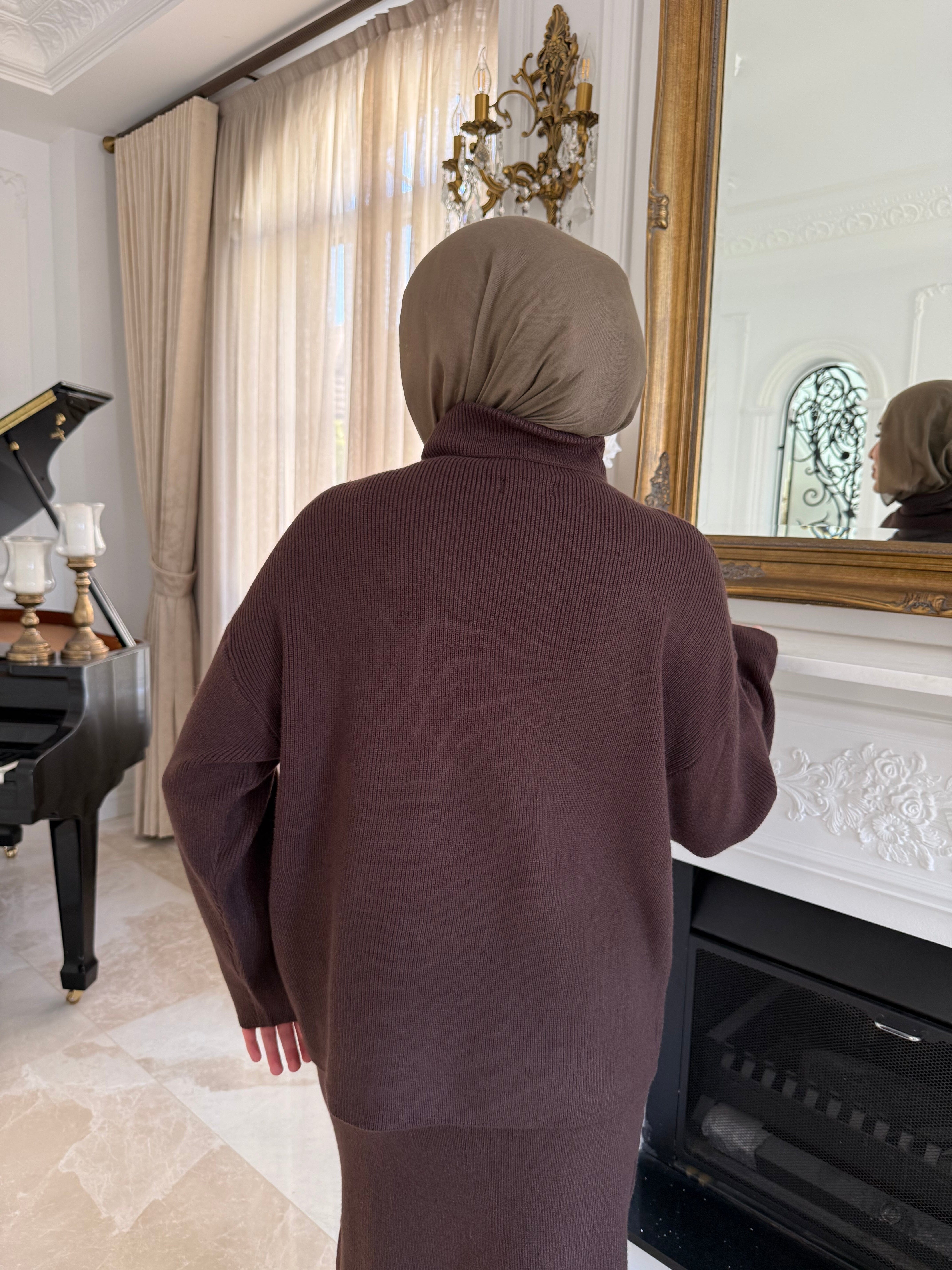 Turtle Neck Knit Set