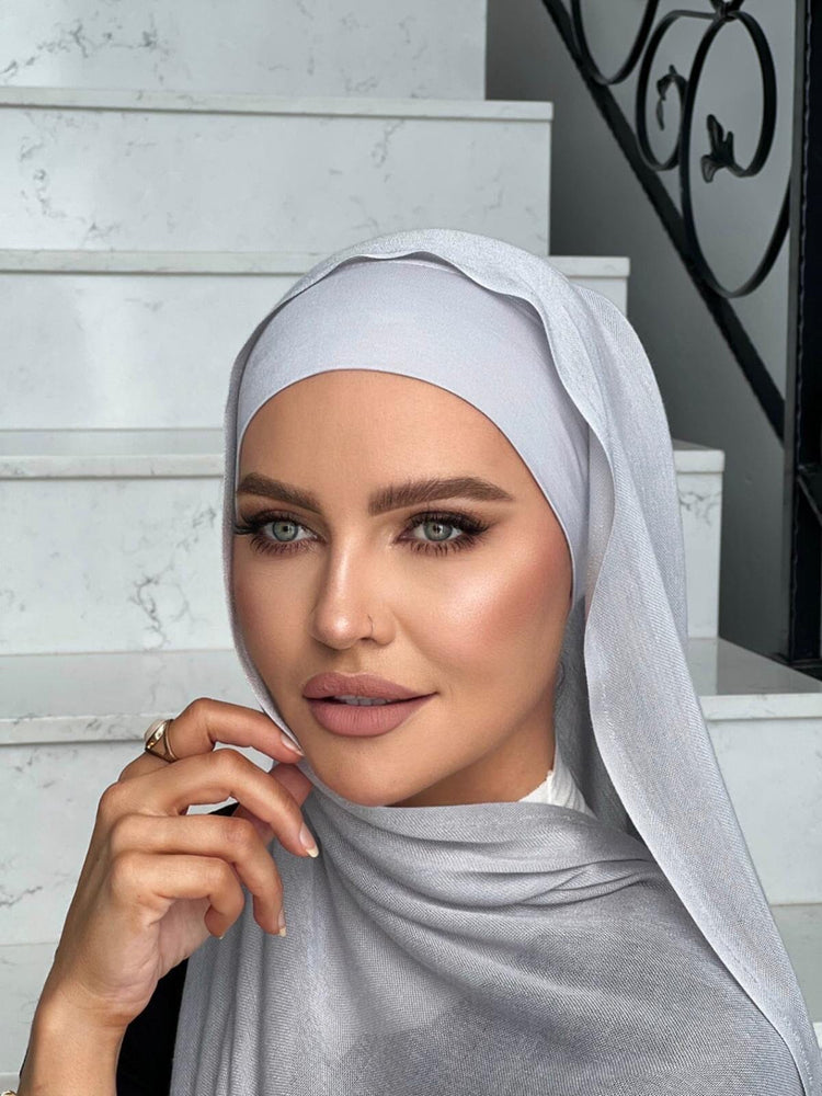 
            
                Load image into Gallery viewer, Silver Hijab Set
            
        
