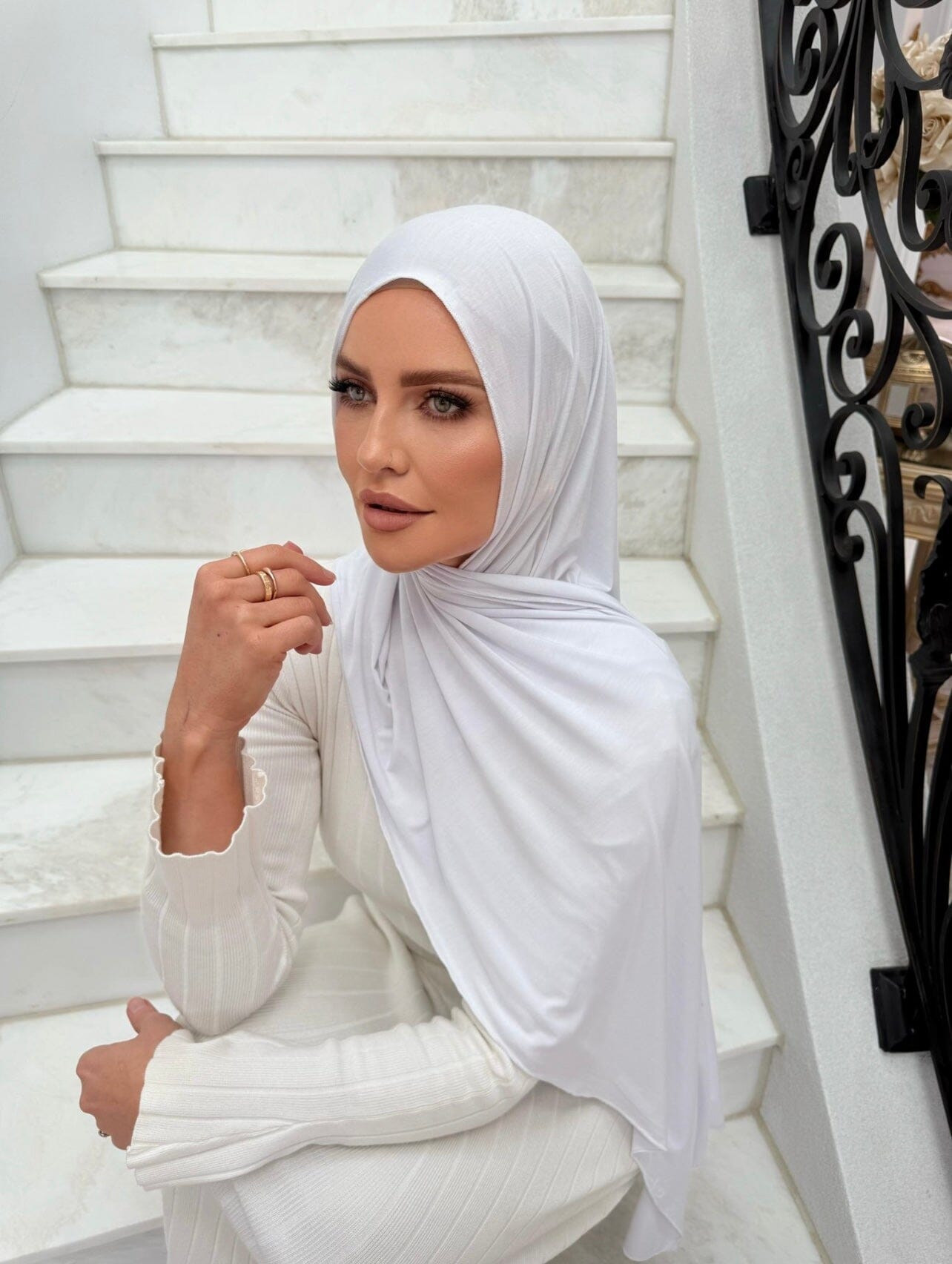 White jersey hijab