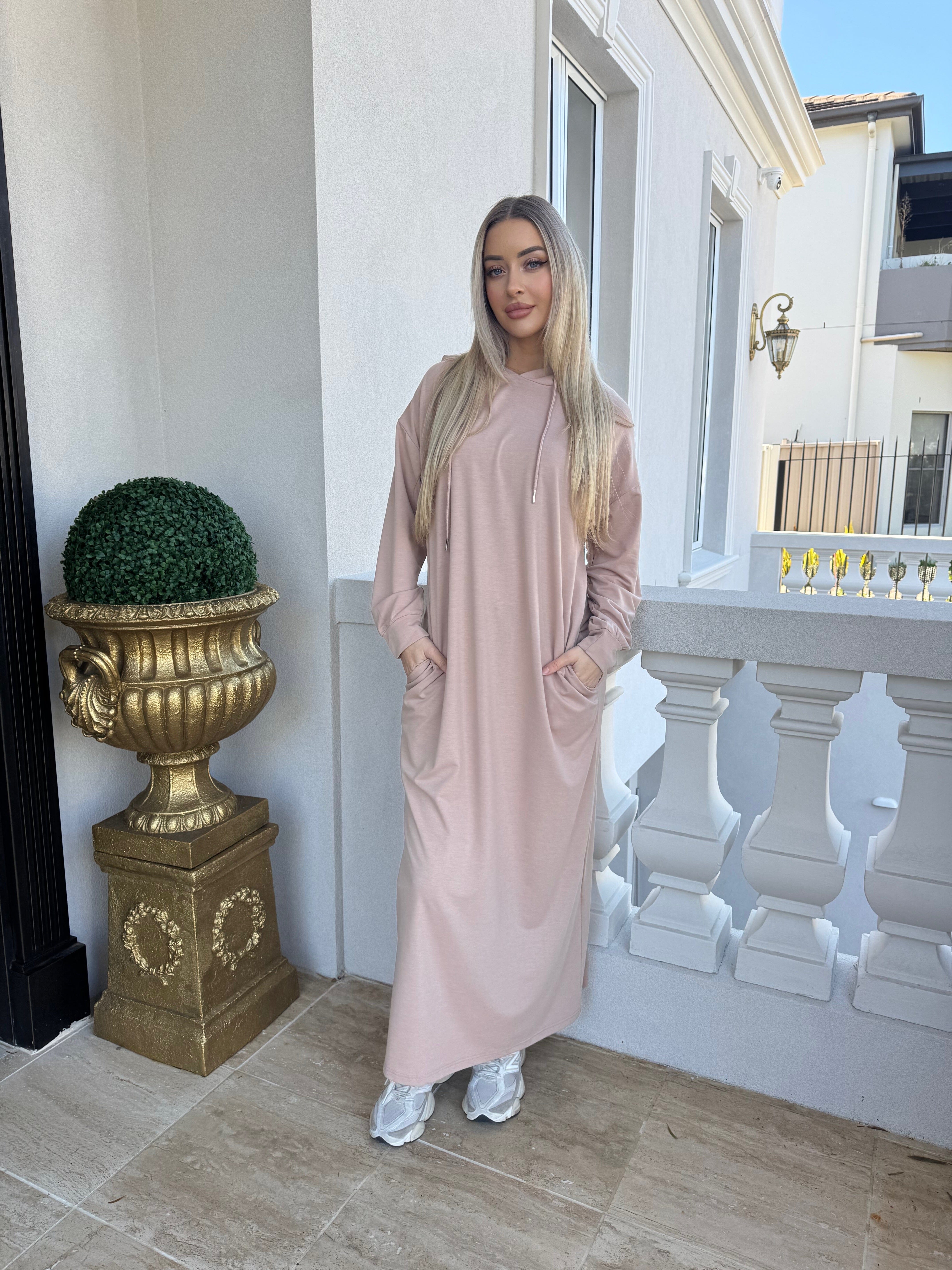 Laura Abaya