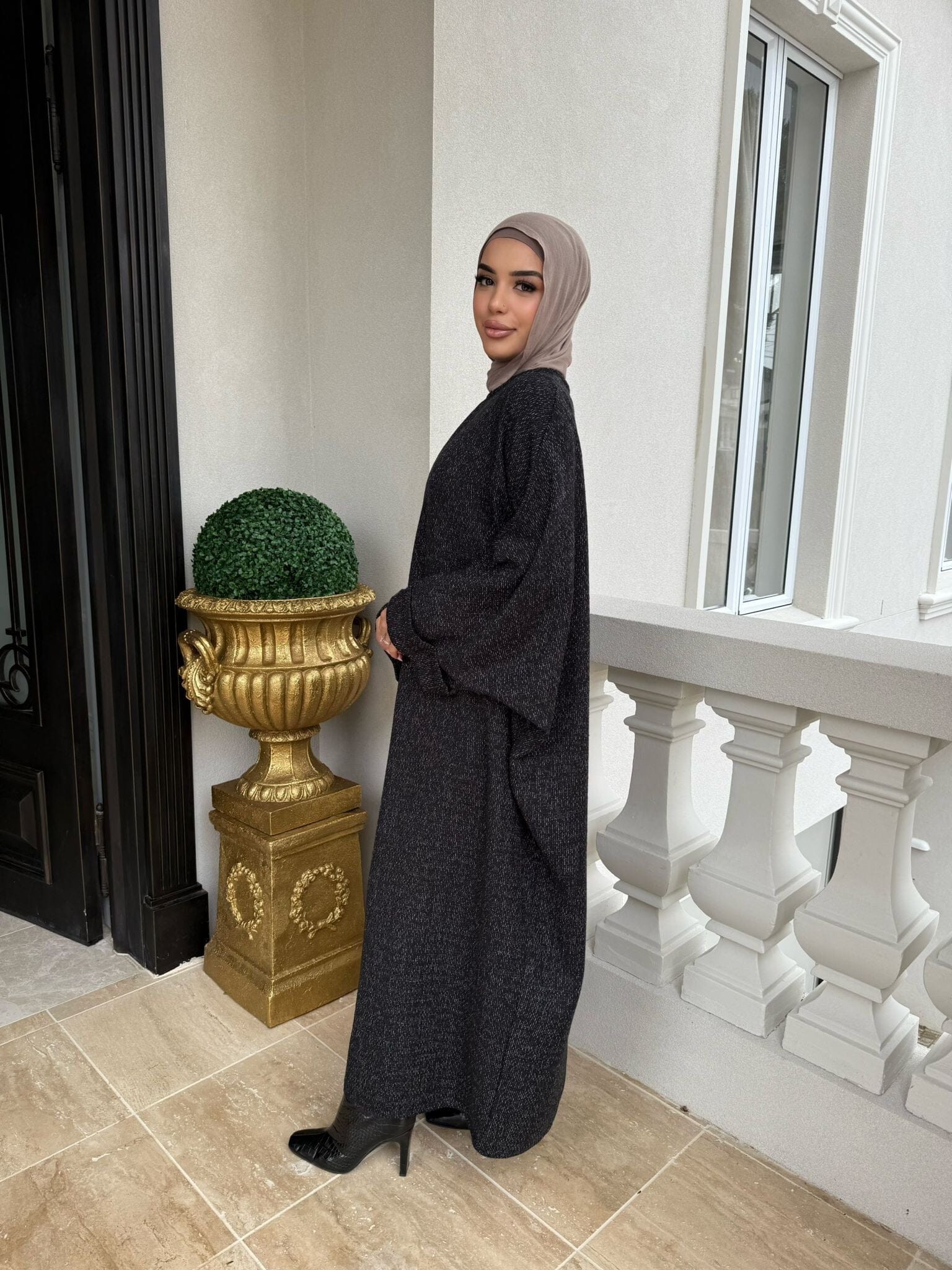 Tweed Abaya