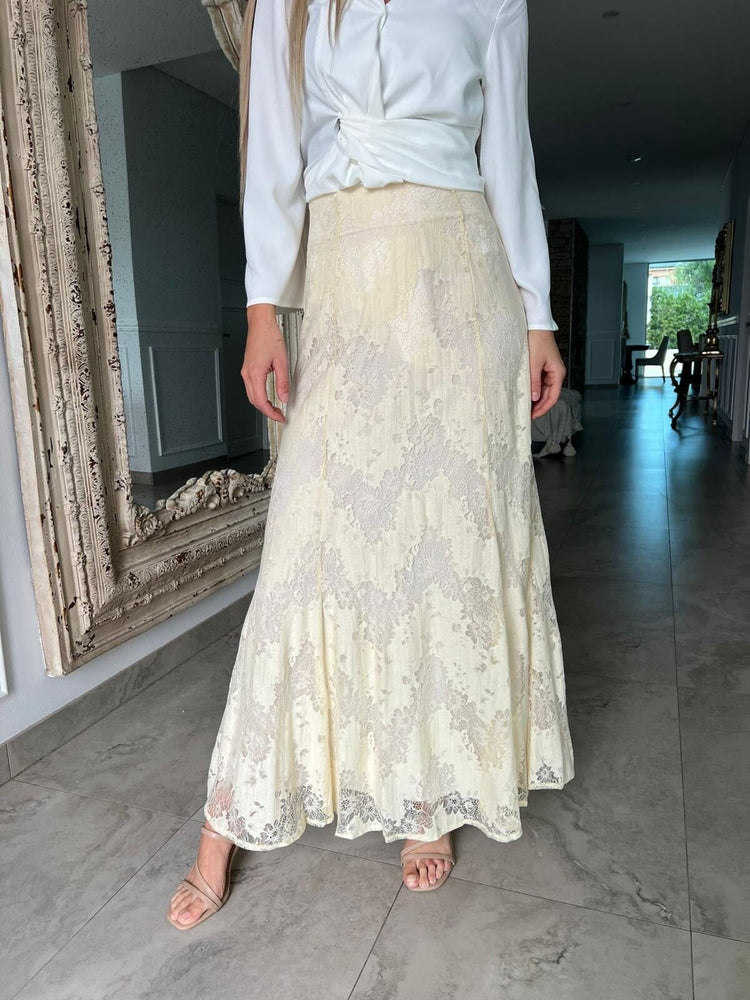 Amar Lace Skirt
