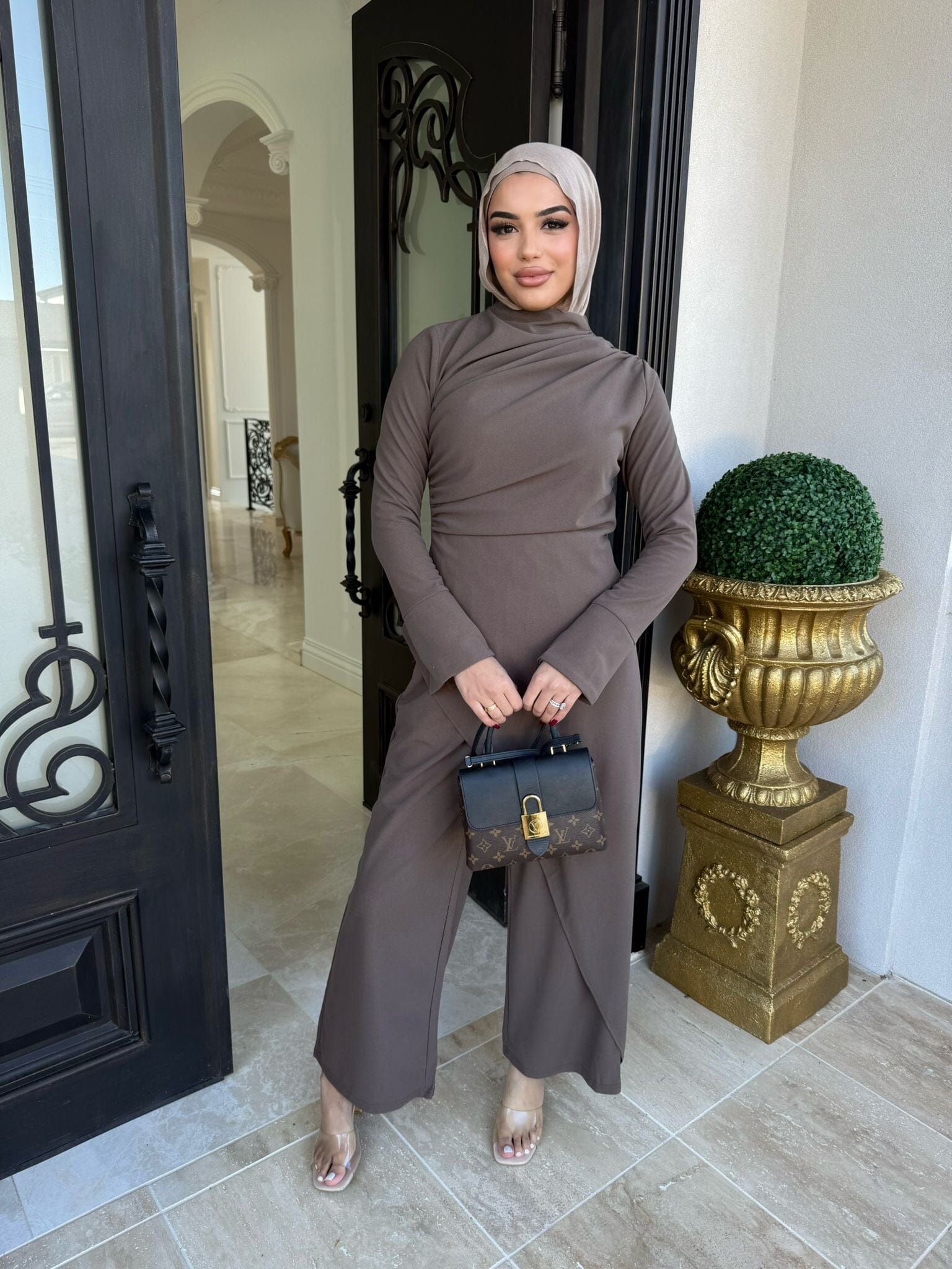 Amal Gathered Set
