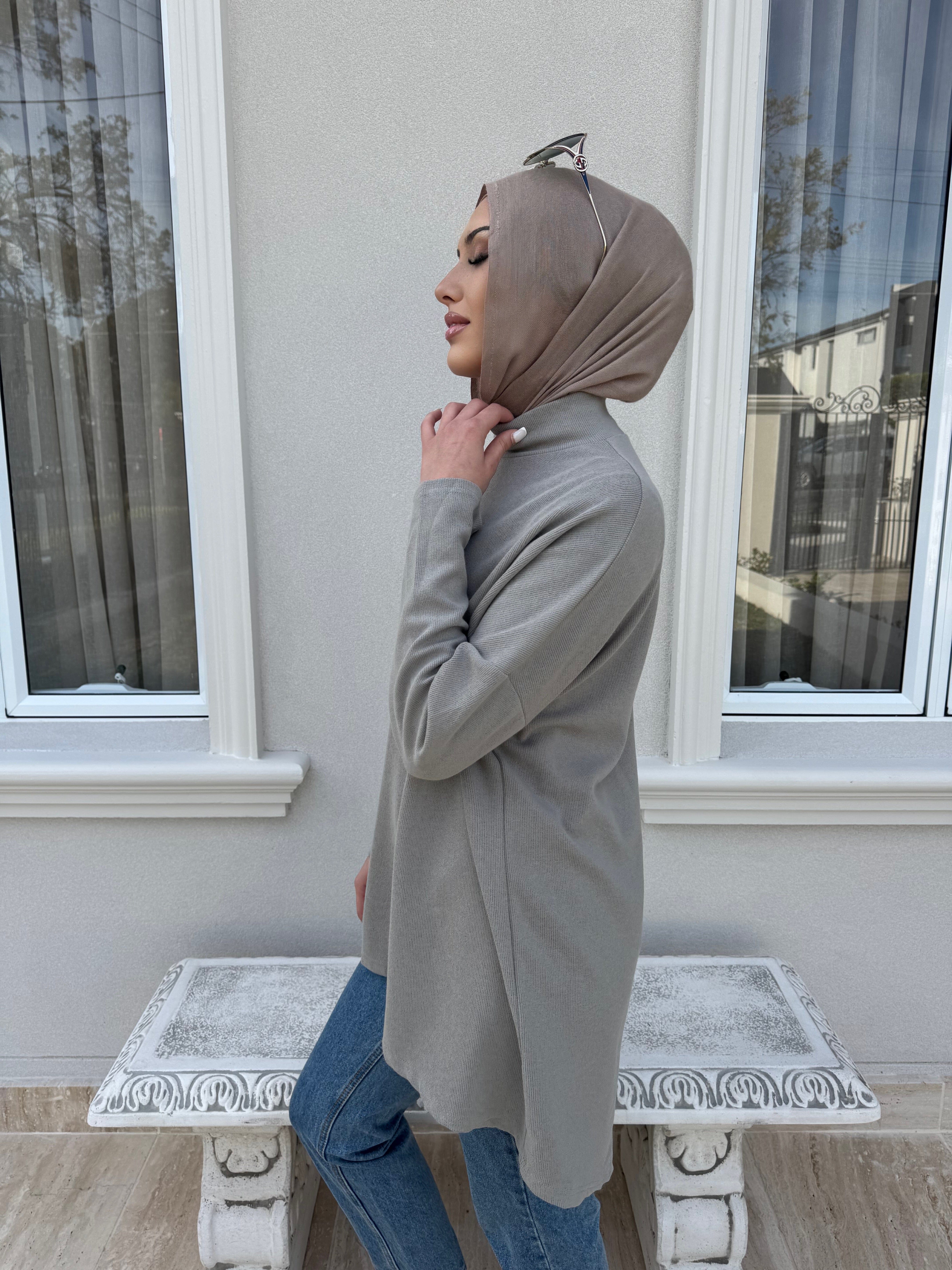 Ribbed High low jumper