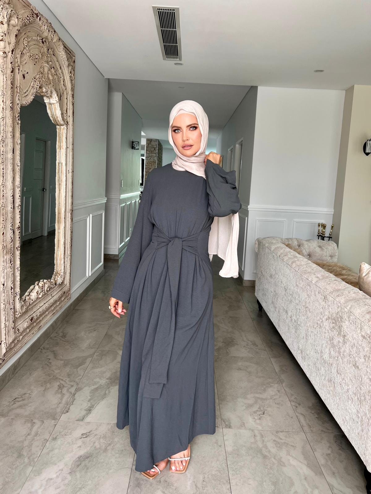 Tie Abaya