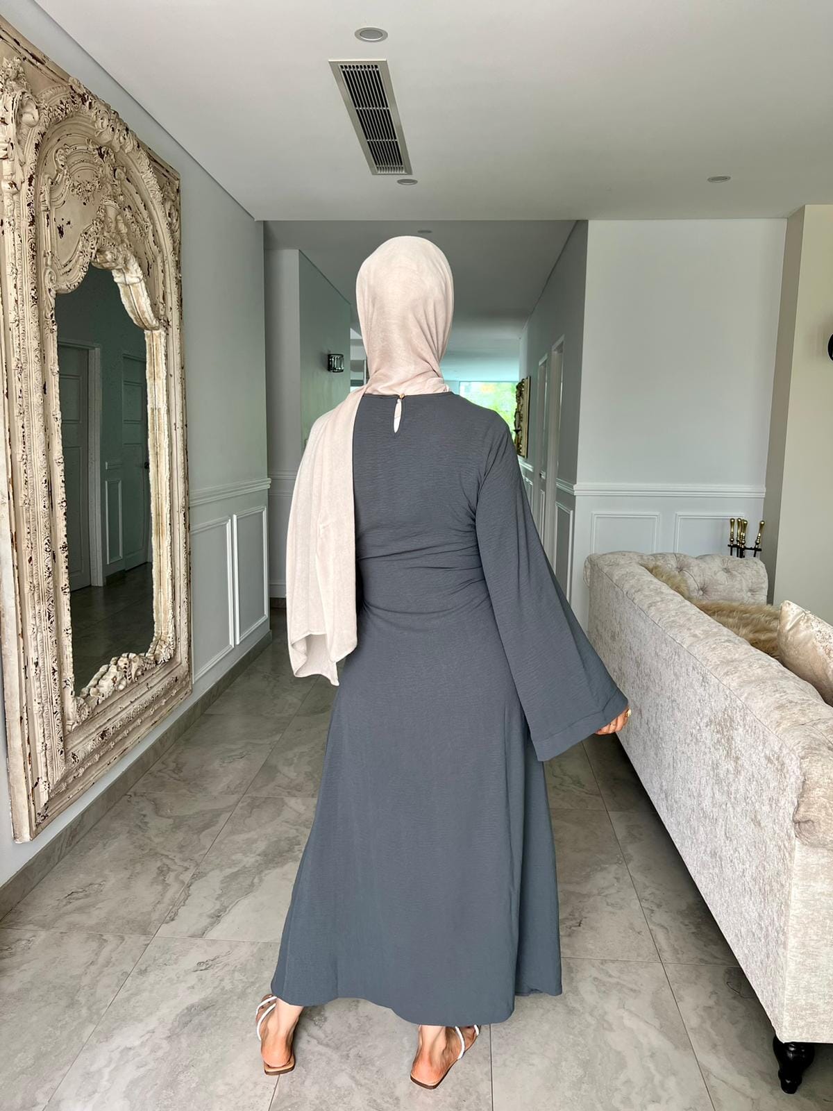 Tie Abaya