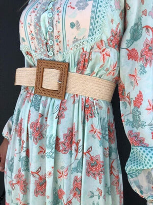 
            
                Load image into Gallery viewer, Square Boho Belt
            
        