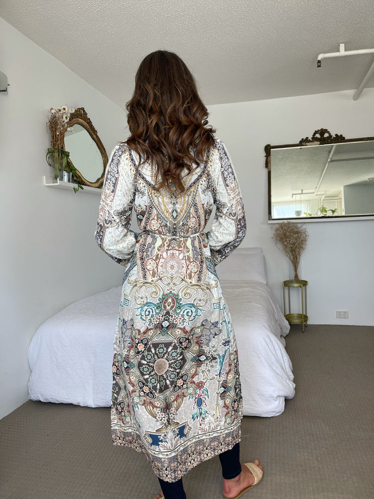 
            
                Load image into Gallery viewer, Belinda Beaded Cape
            
        