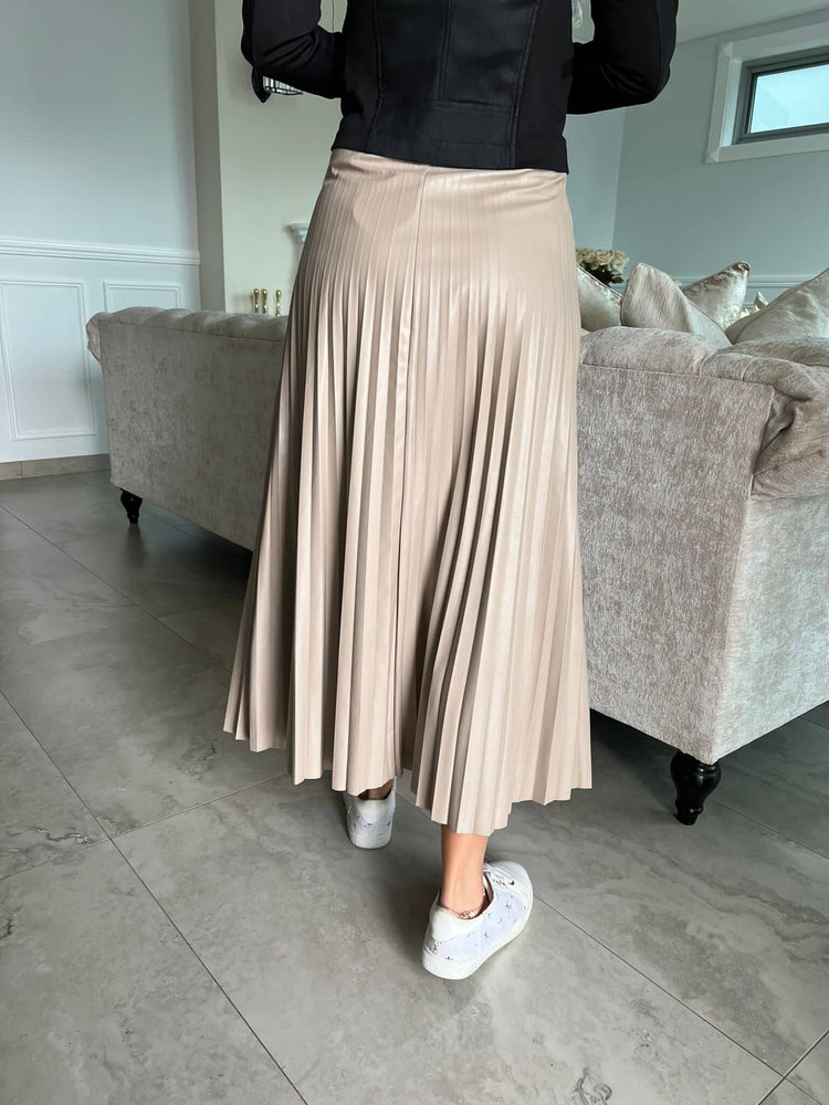 
            
                Load image into Gallery viewer, Pleated Glam Leather Skirt
            
        