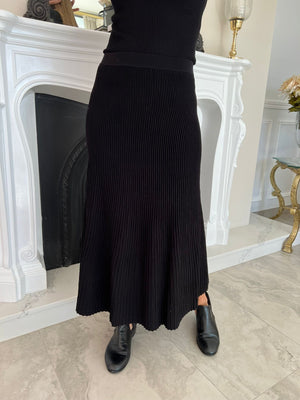 Black Ribbed Knit Skirt